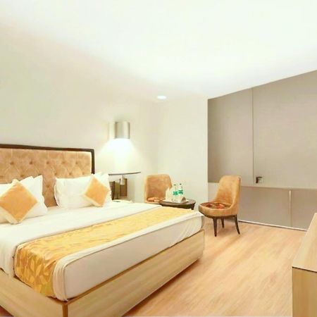 Hotel Almora Inn - Near By Delhi International Airport - With Free Airport Pickup And Drop نيودلهي المظهر الخارجي الصورة