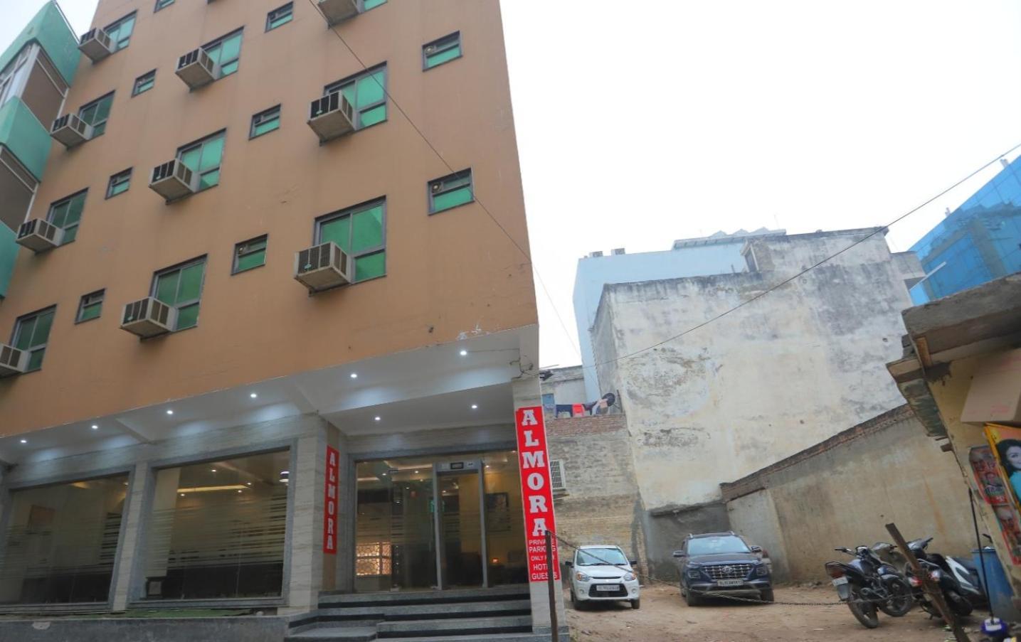 Hotel Almora Inn - Near By Delhi International Airport - With Free Airport Pickup And Drop نيودلهي المظهر الخارجي الصورة