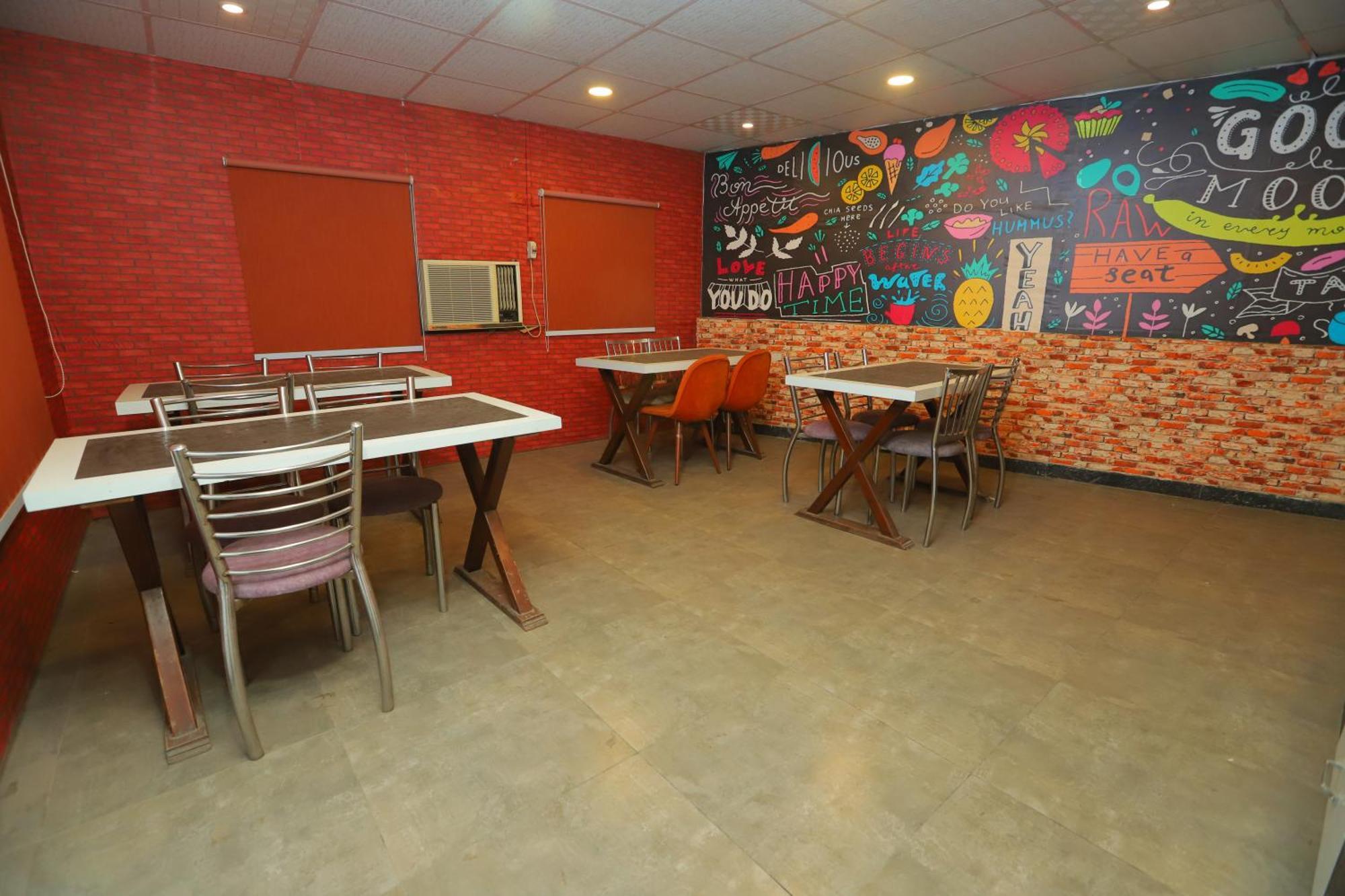 Hotel Almora Inn - Near By Delhi International Airport - With Free Airport Pickup And Drop نيودلهي المظهر الخارجي الصورة