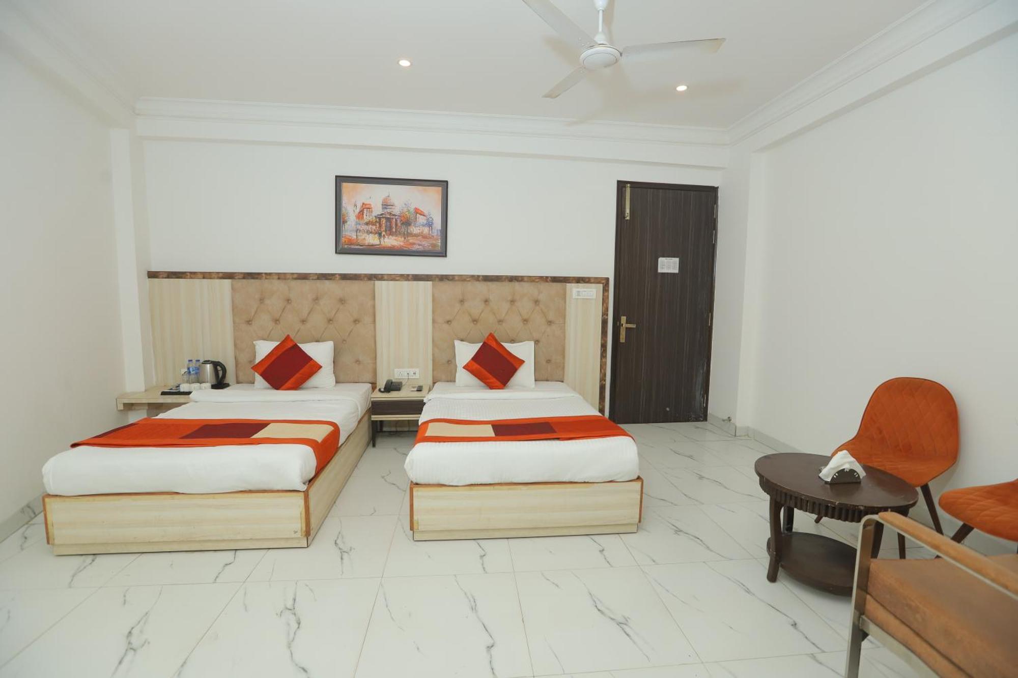 Hotel Almora Inn - Near By Delhi International Airport - With Free Airport Pickup And Drop نيودلهي المظهر الخارجي الصورة