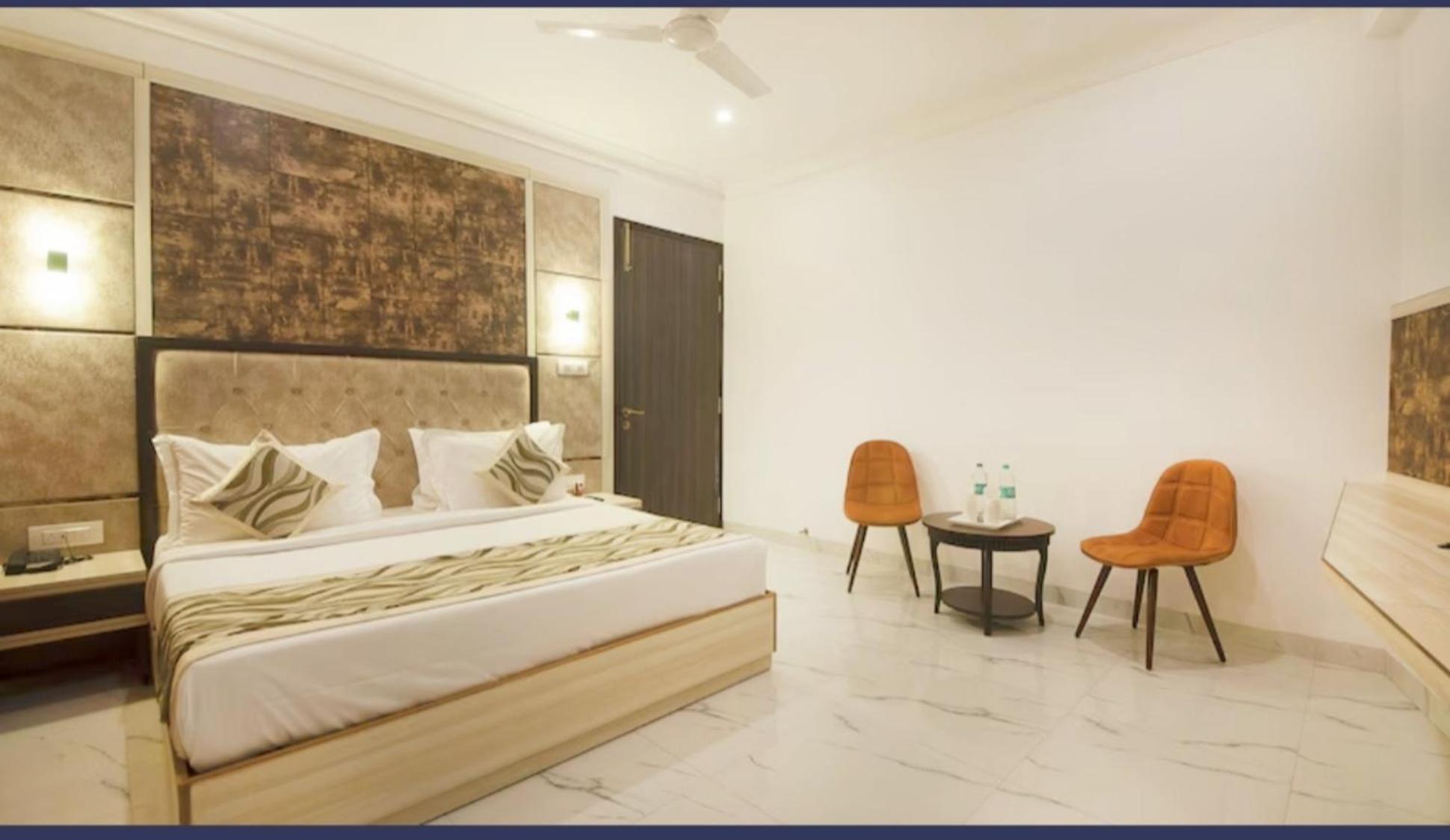 Hotel Almora Inn - Near By Delhi International Airport - With Free Airport Pickup And Drop نيودلهي المظهر الخارجي الصورة