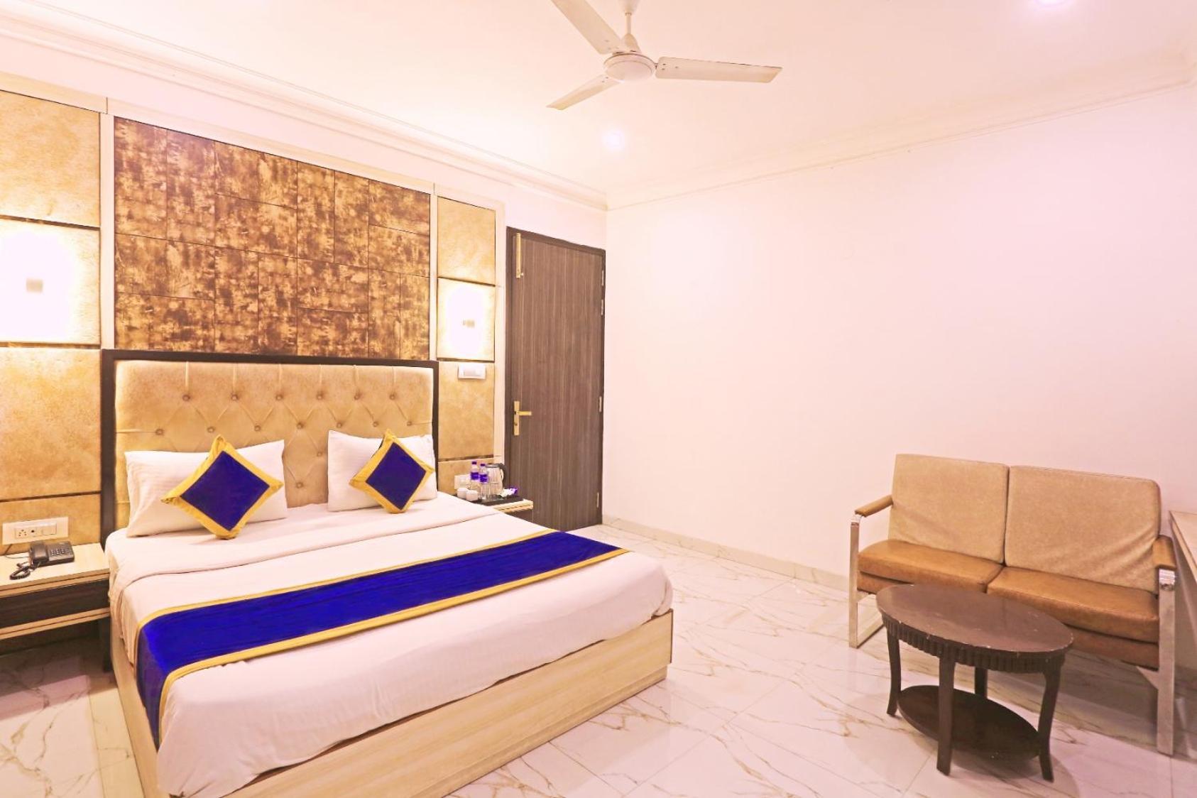 Hotel Almora Inn - Near By Delhi International Airport - With Free Airport Pickup And Drop نيودلهي المظهر الخارجي الصورة