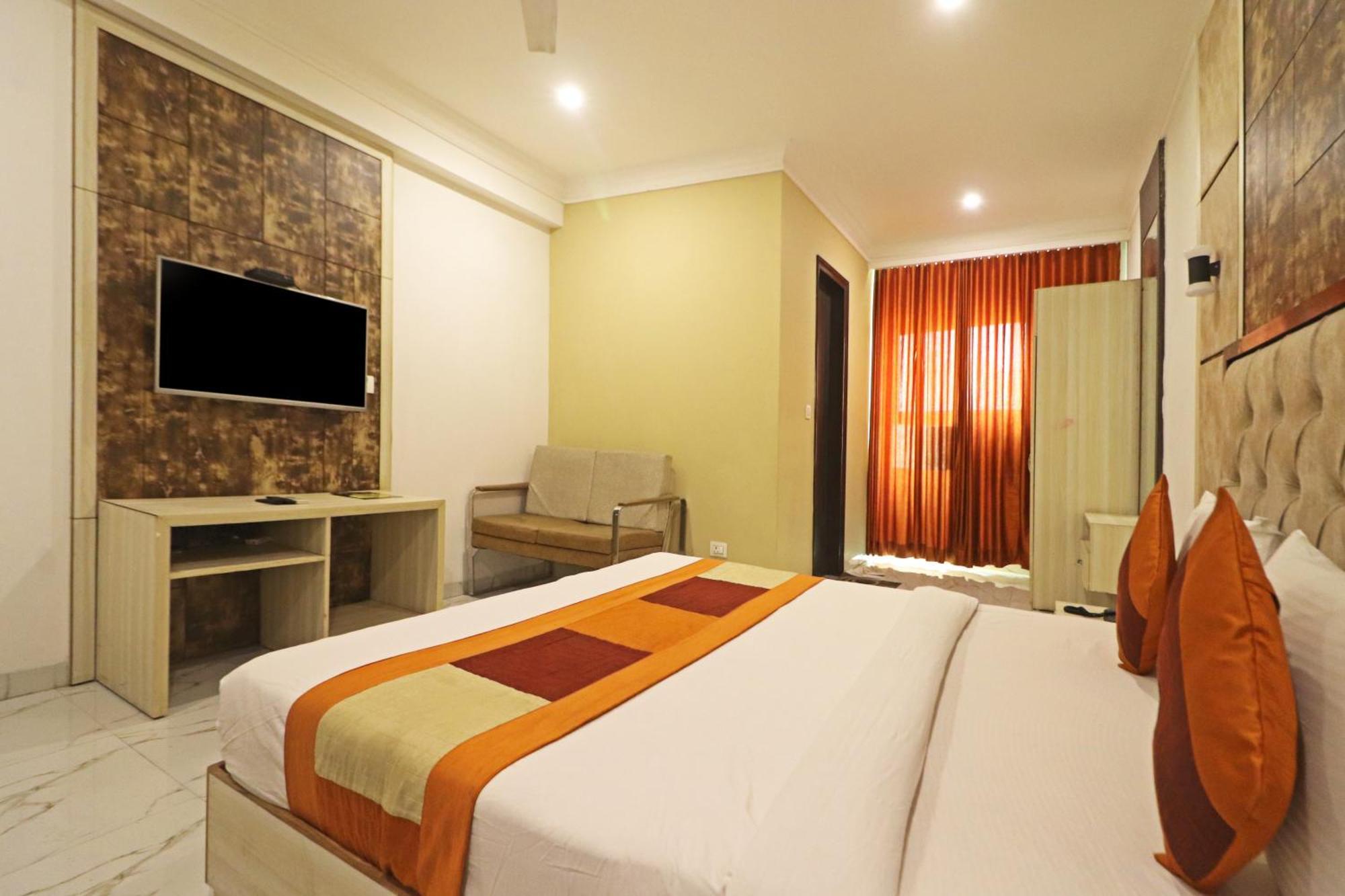 Hotel Almora Inn - Near By Delhi International Airport - With Free Airport Pickup And Drop نيودلهي المظهر الخارجي الصورة
