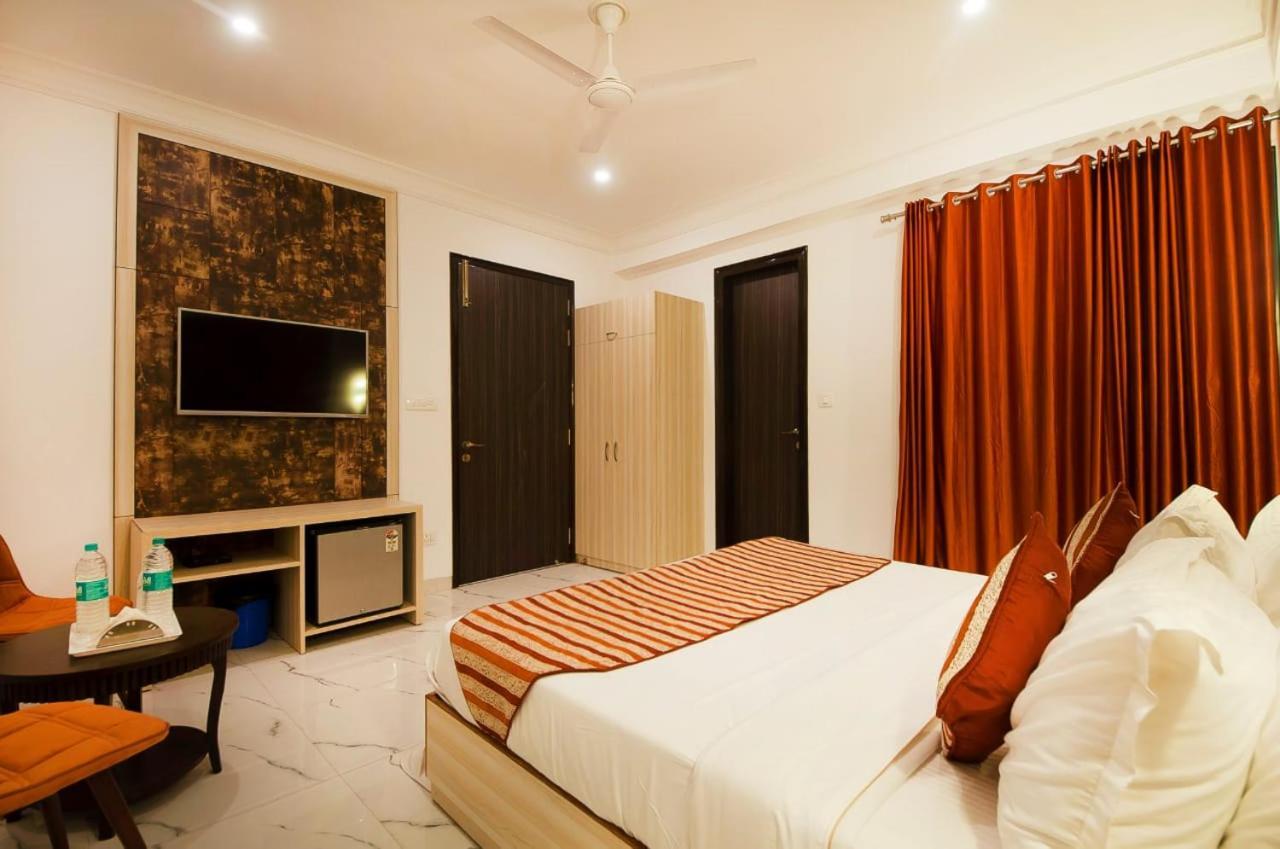 Hotel Almora Inn - Near By Delhi International Airport - With Free Airport Pickup And Drop نيودلهي المظهر الخارجي الصورة