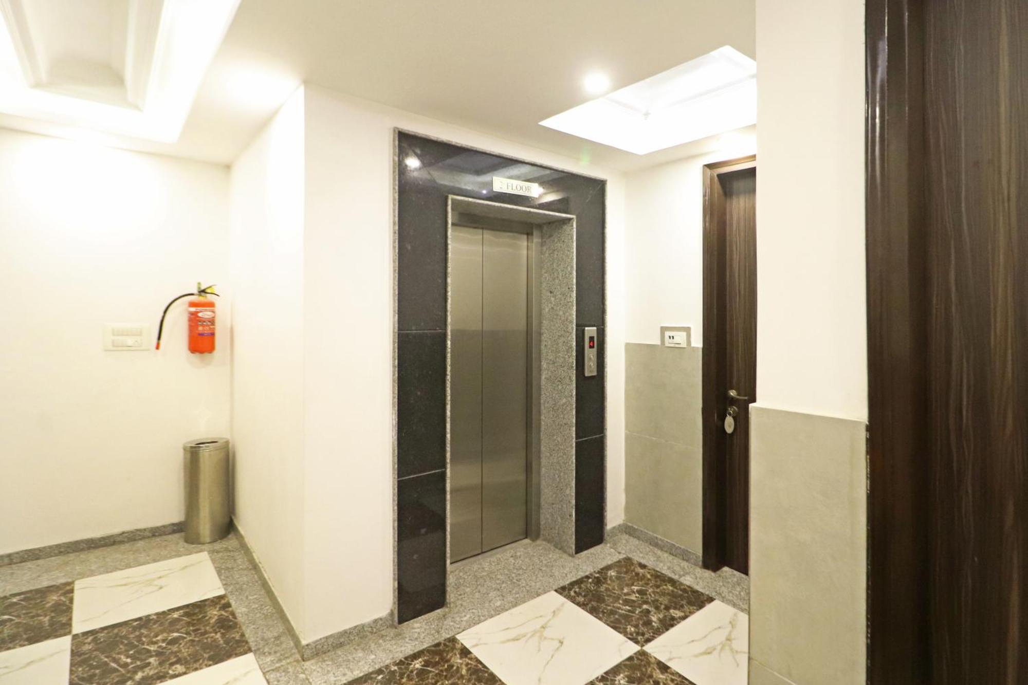 Hotel Almora Inn - Near By Delhi International Airport - With Free Airport Pickup And Drop نيودلهي المظهر الخارجي الصورة