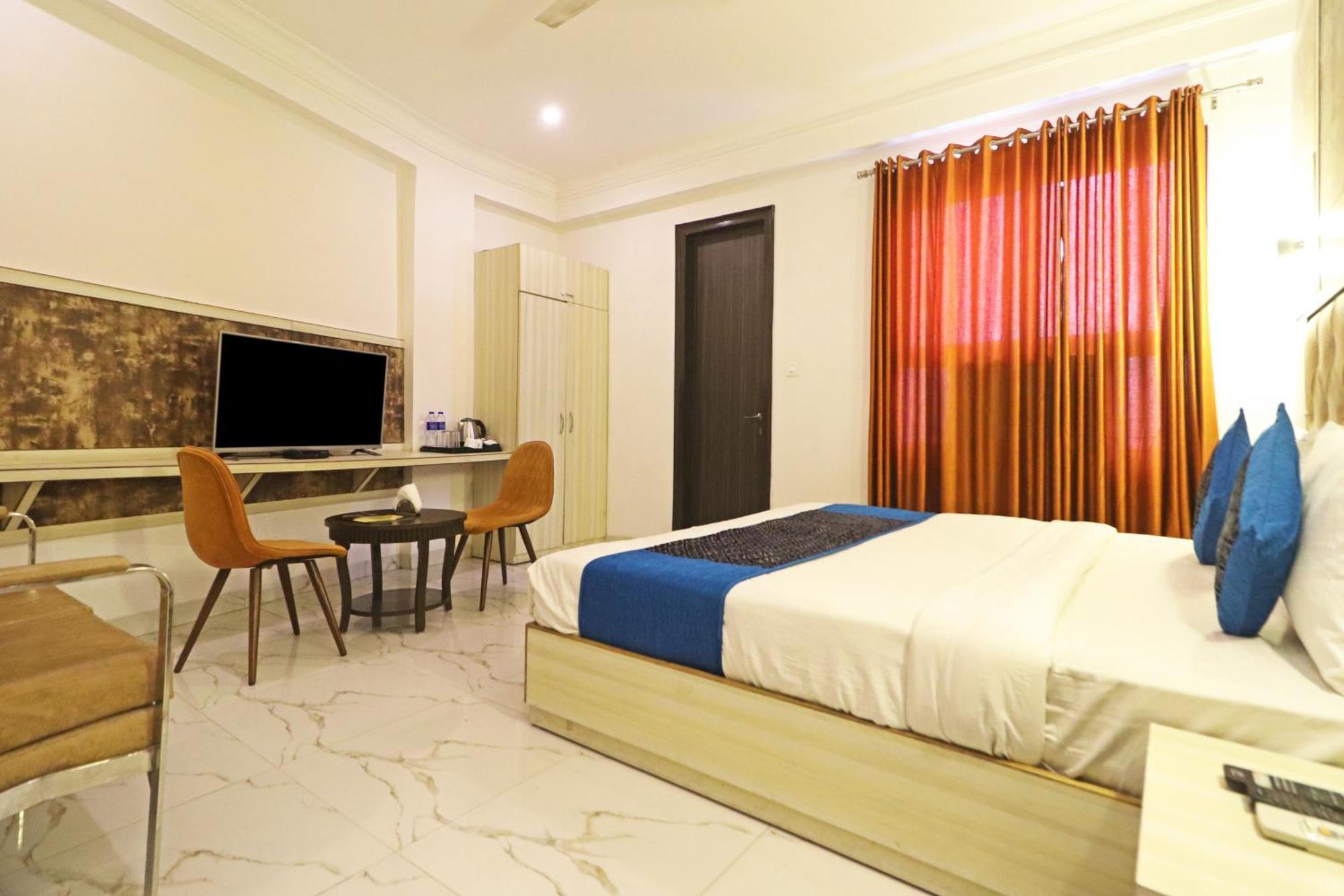 Hotel Almora Inn - Near By Delhi International Airport - With Free Airport Pickup And Drop نيودلهي المظهر الخارجي الصورة